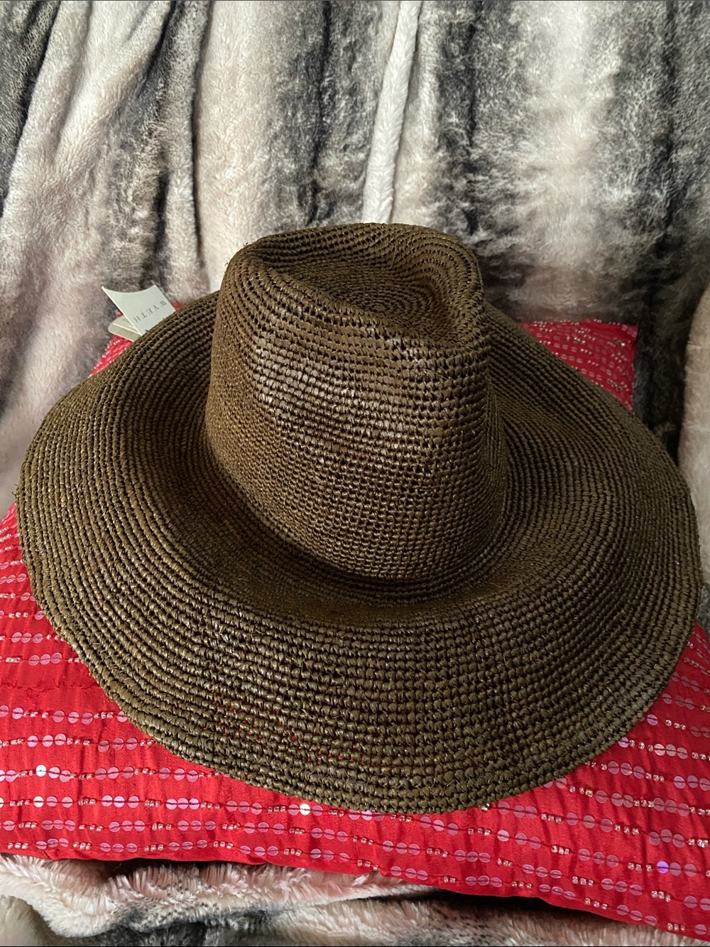 Wyeth Stunning Adjustable Straw Hat NWT